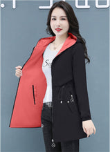 Lade das Bild in den Galerie-Viewer, WOLF Lange Windbreaker-Jacke