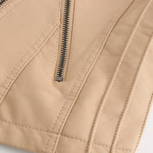 Lade das Bild in den Galerie-Viewer, Lana - Stylishe &amp; Zeitlose Damen Lederjacke
