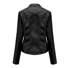 Lade das Bild in den Galerie-Viewer, Lana - Stylishe &amp; Zeitlose Damen Lederjacke
