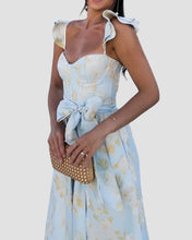Lade das Bild in den Galerie-Viewer, Olesya - Elegantes Kleid
