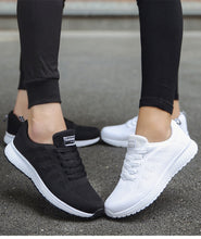 Lade das Bild in den Galerie-Viewer, Bequeme Damen-Freizeitschuhe – Orthopädische Sneaker für Alltag &amp; Spaziergang – Ergonomisch, Atmungsaktiv, Leicht, Rutschfest
