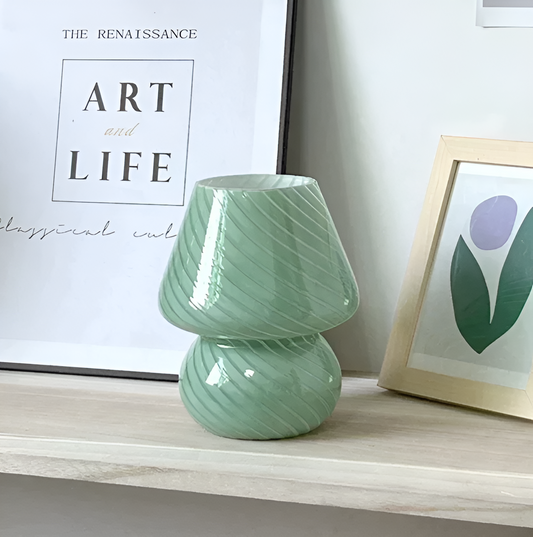 Striped Glow- Eine mundgeblasene gestreifte Glas-tischlampe