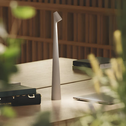 Elegante LED Tischlampe - Kabellos und Dimmbar