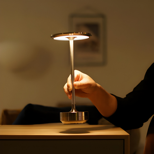 LumaLight Kabellose Design-Lampe: USB-aufladbare, berührungsgesteuerte Tischlampe für Stimmungsbeleuchtung"