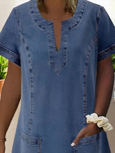 Lade das Bild in den Galerie-Viewer, Gilja - Weiches Denim Kleid
