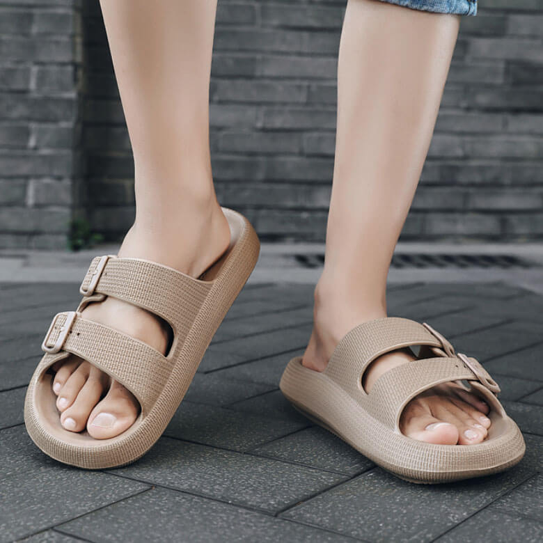 Wohlfühl - Wolken Schlappen Hausschuhe