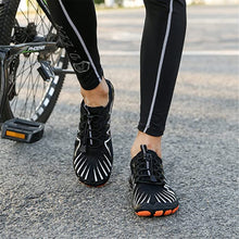 Lade das Bild in den Galerie-Viewer, Unisex-Barfußschuhe &quot;Expert Pro&quot; für gesundes Laufen - leicht, rutschfest, flexibel_schwarz 4
