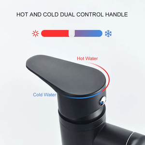 MatteLux - 1080° drehbarer mattschwarzer Wasserhahn