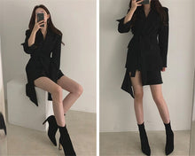 Lade das Bild in den Galerie-Viewer, WOLF Langer solider Blazer
