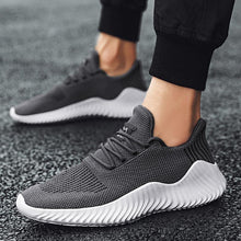 Lade das Bild in den Galerie-Viewer, High Class Fashion Sneaker
