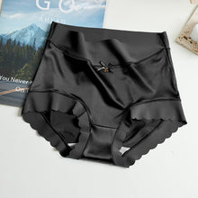 Lade das Bild in den Galerie-Viewer, Fenne (5 + 5 GRATIS) | Elegante nahtlose Satin-Slips für Frauen
