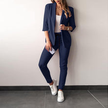 Lade das Bild in den Galerie-Viewer, Sara 2-teiliger Damenanzug | Stylischer Blazer und Hose für Frauen
