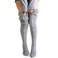Lade das Bild in den Galerie-Viewer, (1+1 Gratis) Overknee Kuschel Wintersocken - Warme Füße für kalte Tage!
