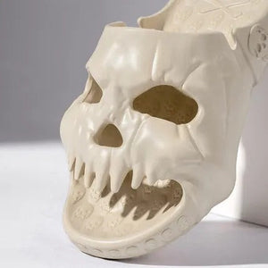 SoftBone™ - Hausschuhe im Totenkopfdesign