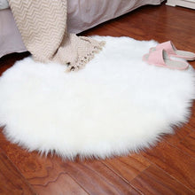 Lade das Bild in den Galerie-Viewer, Furry™ | Die perfekte Dekoration für dein Zimmer!
