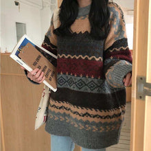 Lade das Bild in den Galerie-Viewer, WOLF Strickwaren Loser Pullover

