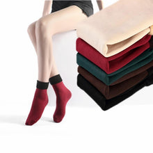 Lade das Bild in den Galerie-Viewer, Warme Damen Thermosocken (3er Set)
