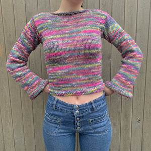 WOLF Gestreifter Cropped Pullover mit Kräuselung