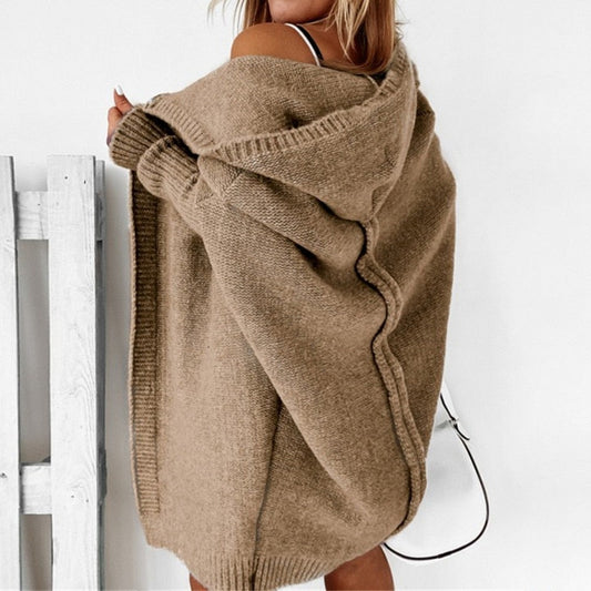 WOLF Pullover mit lockeren Kapuzenärmeln