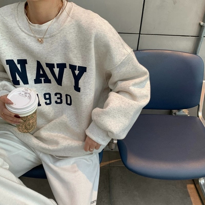 WOLF Bedruckter Rundhalsausschnitt-Hoodie für Damen - lässig, lockerer Stil für jeden Tag