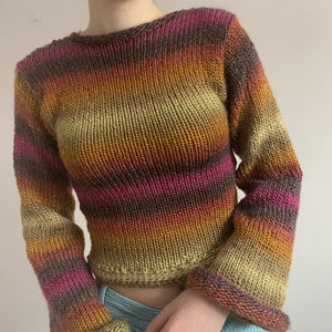 WOLF Gestreifter Cropped Pullover mit Kräuselung