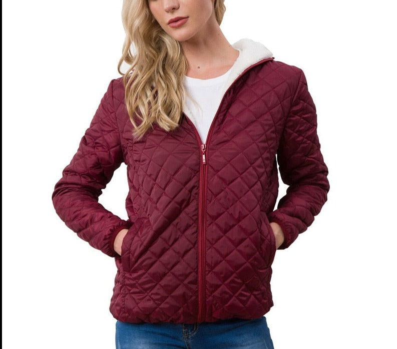 WOLF Jacke mit Kapuze