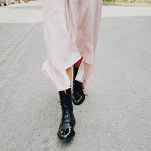 Lade das Bild in den Galerie-Viewer, Gaboura klassische Vintage-Stiefel mit Absatz für Damen - hochwertig, stylish, warm &amp; bequem_schwarz_5
