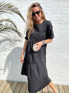 Sassy Copenhagen - Marie Kleid mit T-Shirt-Ärmeln