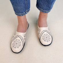 Lade das Bild in den Galerie-Viewer, Maddie™ - Speziell entworfene Schuhe für Frauen

