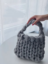 Lade das Bild in den Galerie-Viewer, ChunkyTasche™ - Luxuriöse Handgestrickte Handtasche
