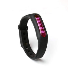 Lade das Bild in den Galerie-Viewer, Mücken Abwehrband - Mückenschutz Armband  - Effektiver Schutz gegen Mücken - Unverzichtbares Zubehör für Camping und Wandern_schwarz
