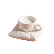 Lade das Bild in den Galerie-Viewer, MugPillow™ - Modernes Keramik-Kissen für Tassen
