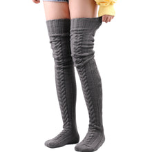 Lade das Bild in den Galerie-Viewer, (1+1 Gratis) Overknee Kuschel Wintersocken - Warme Füße für kalte Tage!
