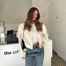 Lade das Bild in den Galerie-Viewer, Dide Casual Jacket | Trendy Short Damenjacke mit Bomberkragen für Frauen
