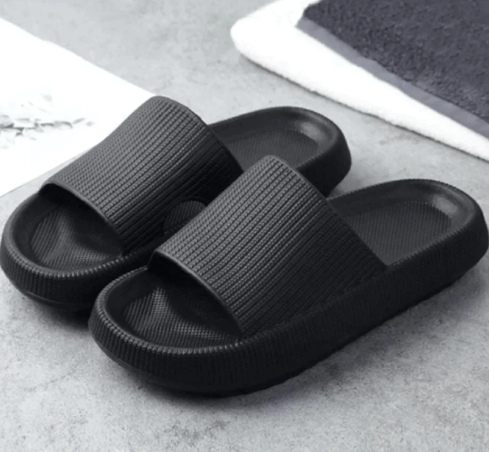 OrthopaedischeSandalen_Hausschuhe_extraweich_-LaufenwieaufWolke7-schwarz_neu