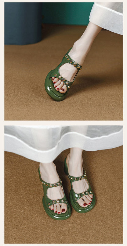 WOLF Kunstleder Schicke Nieten Spleißen Piepens Zeh Klotzige Rutsche Sandalen