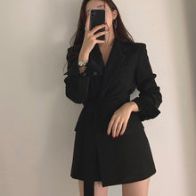 Lade das Bild in den Galerie-Viewer, WOLF Langer solider Blazer
