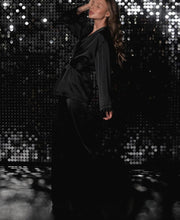 Lade das Bild in den Galerie-Viewer, Coss Satin Suit | Weicher eleganter Damenanzug
