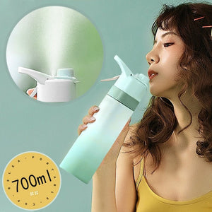 Spray Water Bottle | 2-in-1 Sprüh- und Wasserflasche!