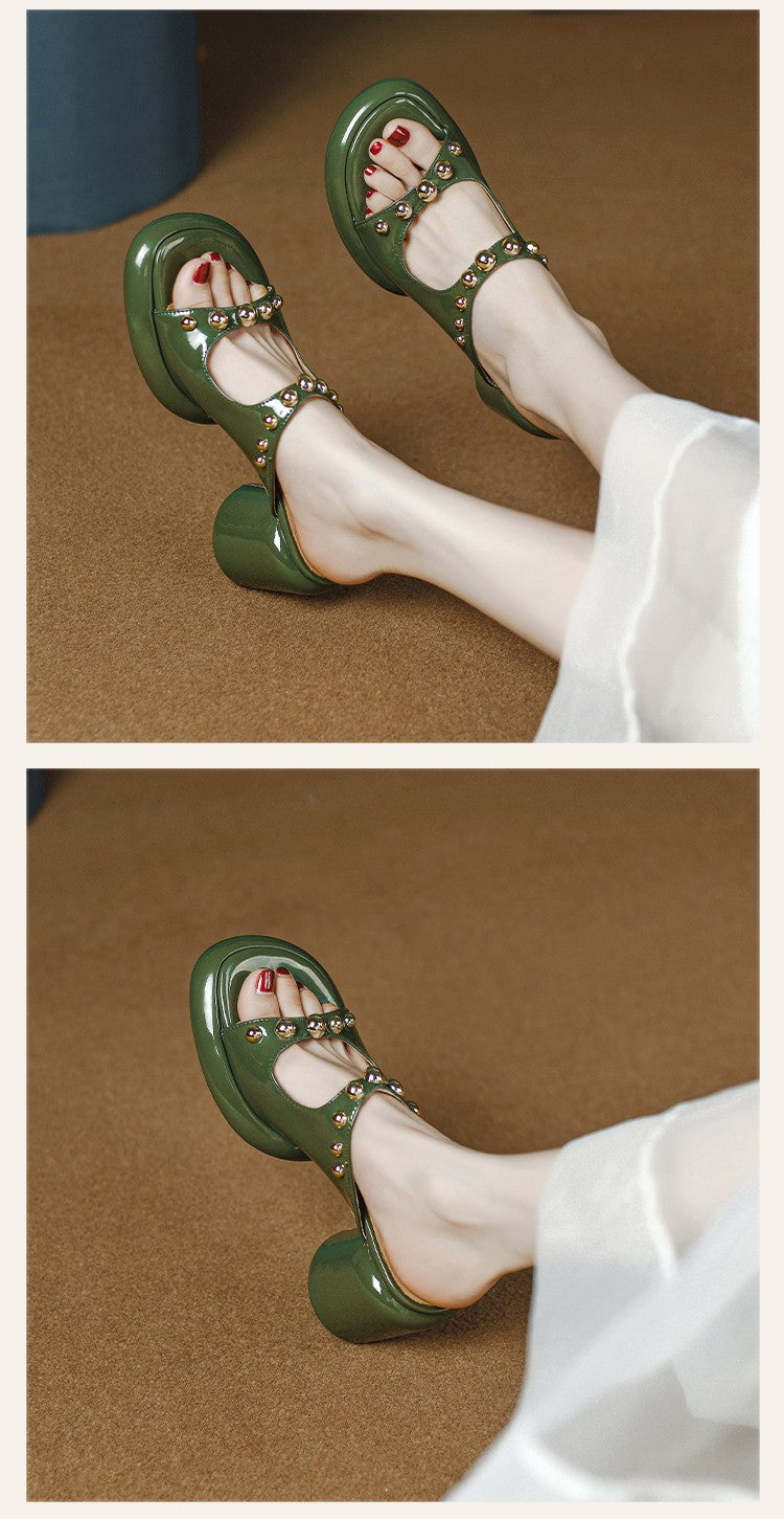 WOLF Kunstleder Schicke Nieten Spleißen Piepens Zeh Klotzige Rutsche Sandalen