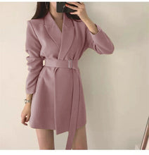 Lade das Bild in den Galerie-Viewer, WOLF Langer solider Blazer
