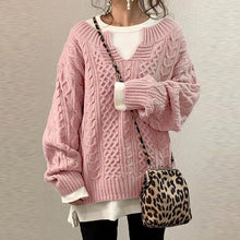Lade das Bild in den Galerie-Viewer, WOLF Solide gestrickter Pullover
