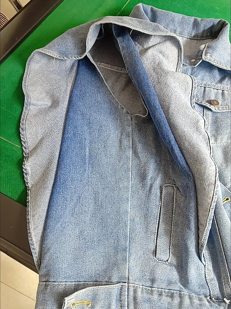 WOLF Damen Armellose Einreihige Blaue Jeansweste mit Ruschen Umlegekragen Kurze Jeansjacke