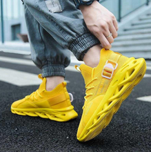 Lade das Bild in den Galerie-Viewer, Unisex-Sneakers_Mucci_-elastisch_Barfuss-kompatibel_atmungsaktiv_gelbneu

