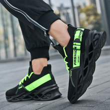 Lade das Bild in den Galerie-Viewer, Unisex-Sneakers_Mucci_-elastisch_Barfuss-kompatibel_atmungsaktiv_schwarz_gruen12
