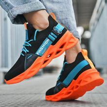 Lade das Bild in den Galerie-Viewer, Unisex-Sneakers_Mucci_-elastisch_Barfuss-kompatibel_atmungsaktiv_schwarz_orange12
