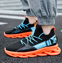 Lade das Bild in den Galerie-Viewer, Unisex-Sneakers_Mucci_-elastisch_Barfuss-kompatibel_atmungsaktiv_schwarz_orangeneu
