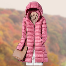 Lade das Bild in den Galerie-Viewer, Weber Daunenjacke | Ultraleichte Übergangsjacke für Frauen mit Kapuze, rosa
