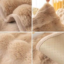 Lade das Bild in den Galerie-Viewer, Aylanzo Sofa Cover | Erweck dein Sofa wieder zum Leben!
