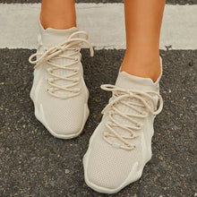 Lade das Bild in den Galerie-Viewer, Lydia - Atmungsaktive Mesh-Leichte Socken-Turnschuhe
